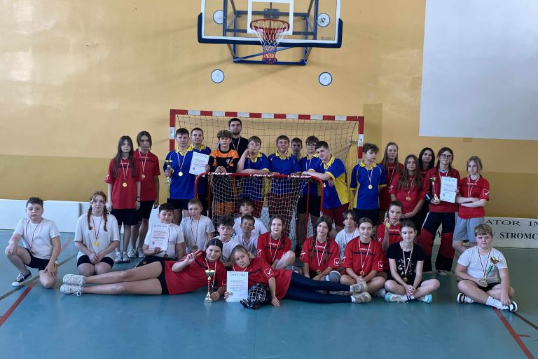 da74b421-9d3e-4fa2-9797-cb685c7a6127