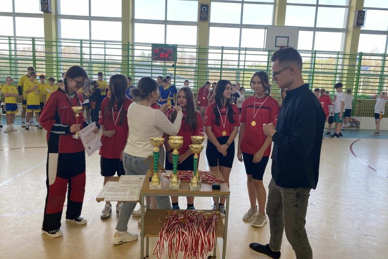 f24105dd-ec0f-4dce-8ab0-9e9d2cd4395d