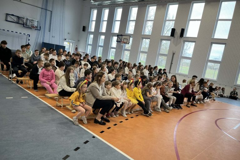 7bb09f84-183b-46b3-bd98-6f1b0bf3ca4e